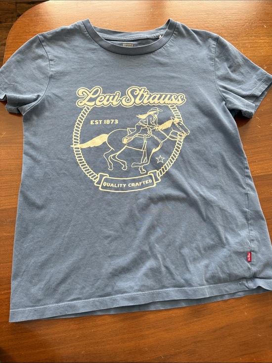 Levi's Tops - Levi’s cowgirl shirt XS